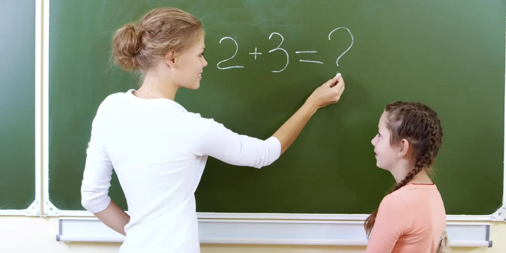 وزارة التربية الجزائرية توظف أزيد من 40 ألف أستاذ!
