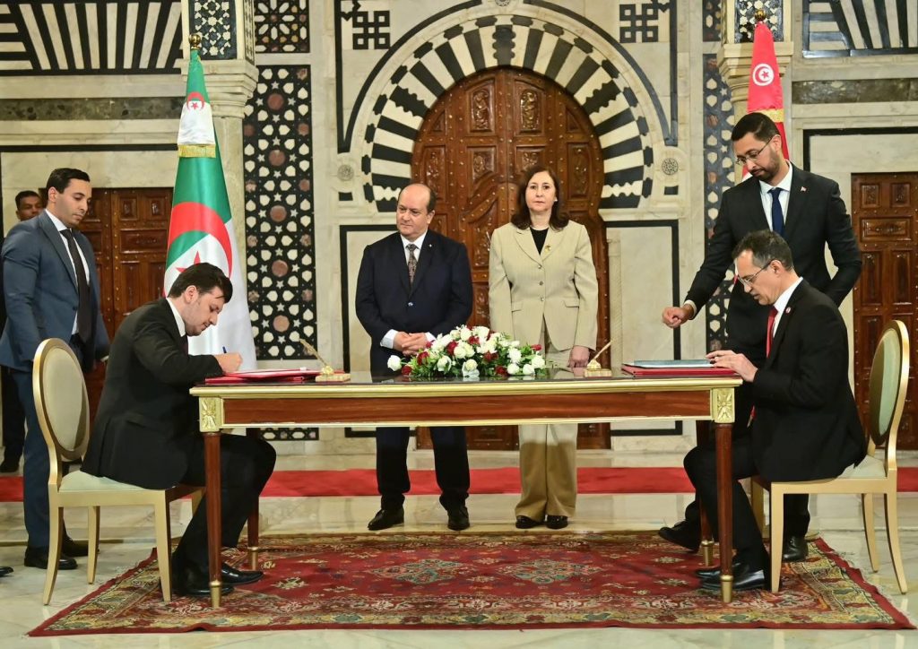 اللجنة المشتركة الكبرى الجزائرية-التونسية الـ23 تتوج بتوقيع 25 اتفاقا جديدا