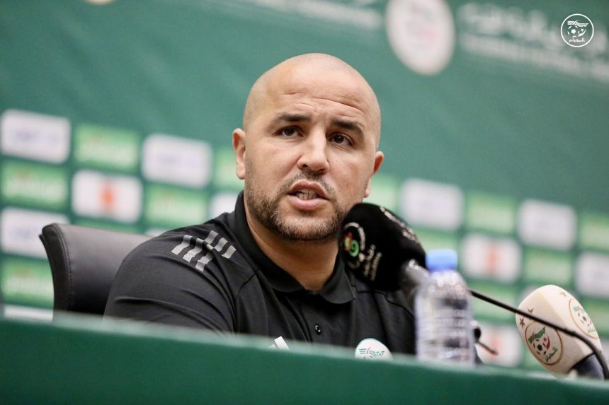 قرار مفاجئ من مدرب المنتخب الجزائري الرديف عقب الإقصاء من كأس العرب