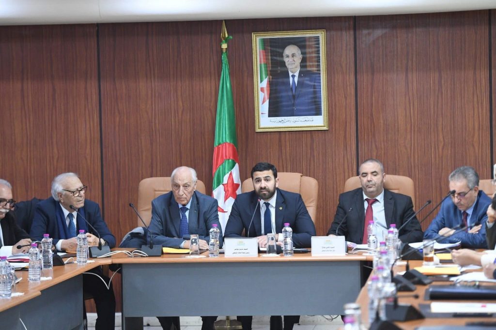 منظمة أبناء الشهداء تقترح مصطلحا جديدا على مشروع قانون “تجريم الاستعمار الفرنسي” في الجزائر