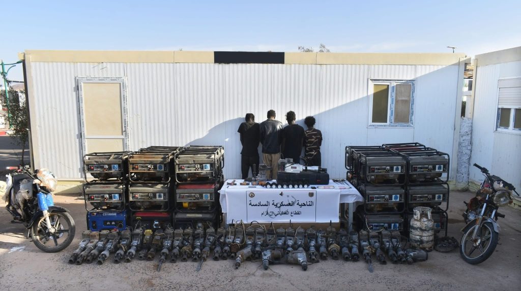إحباط محاولة إغراق الجزائر بأزيد من 4 قناطير من الكيف المغربي