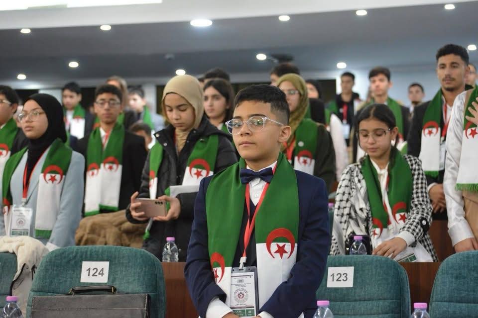 تنصيب أول برلمان للطفل الجزائري