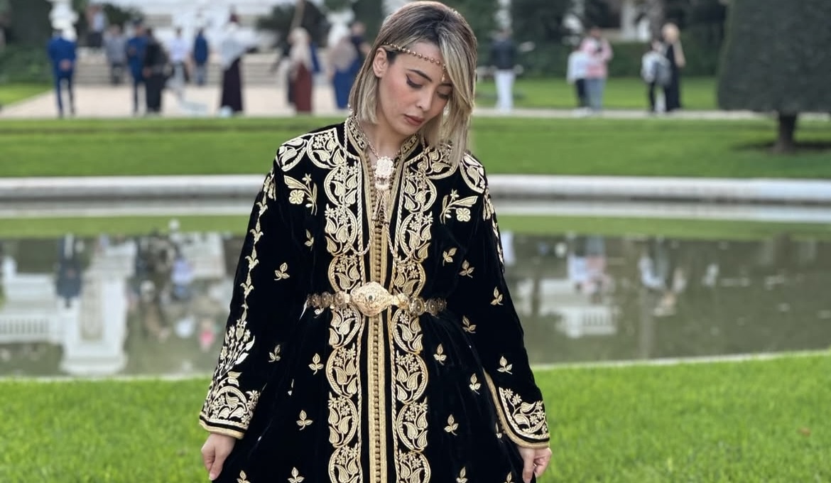قفطان القاضي الجزائري.. من لباس رجالي إلى إرث تاريخي بشهادة العالم