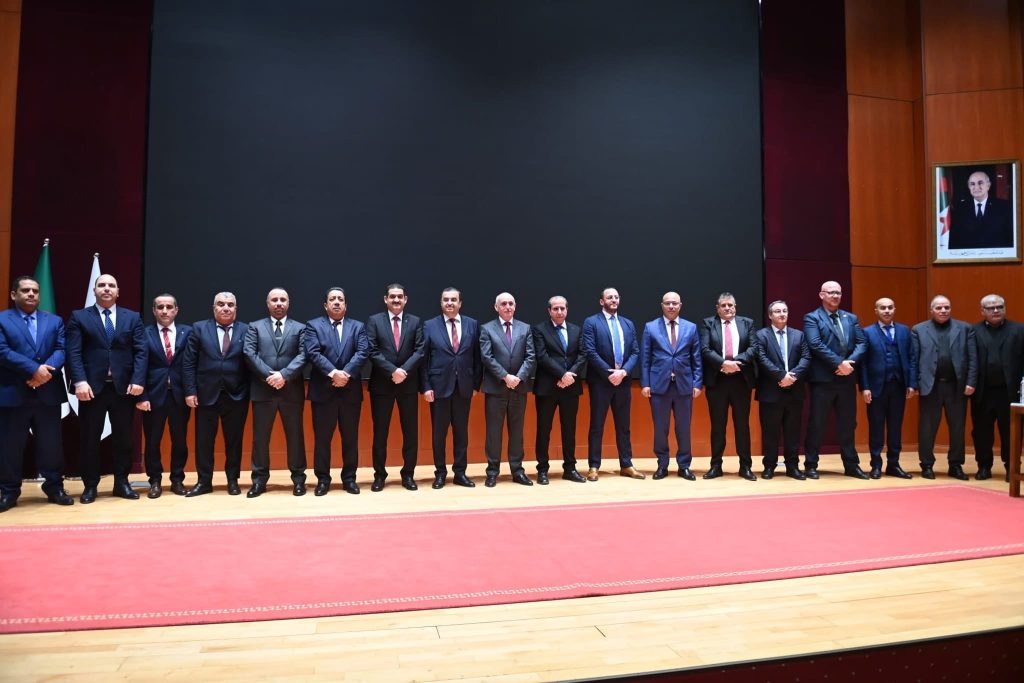 الأمن المائي.. الجزائر تطلق مشاريع إنجاز 3 محطات جديدة لتحلية مياه البحر