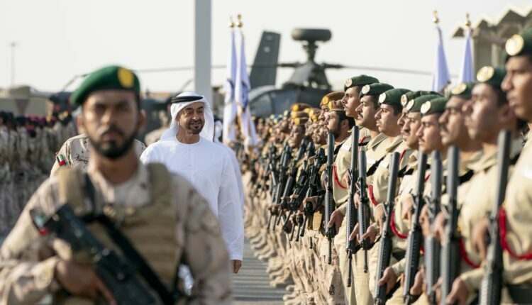 الإمارات ترضخ للتحذيرات السعودية وتسحب جميع قواتها من اليمن