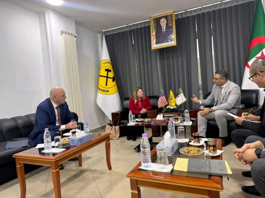 نحو تعزيز الاستثمار المنجمي على محور الجزائر وأمريكا