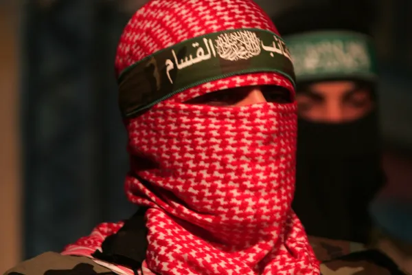 أول ظهور للملثم الجديد للقسام