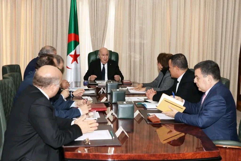 مشروع فيلم مؤسس الدولة الجزائرية الحديثة محور اجتماع استثنائي بقصر المرادية
