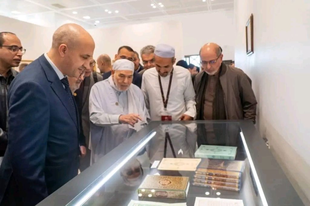 جامع الجزائر يتسلّم مخطوطات نادرة!