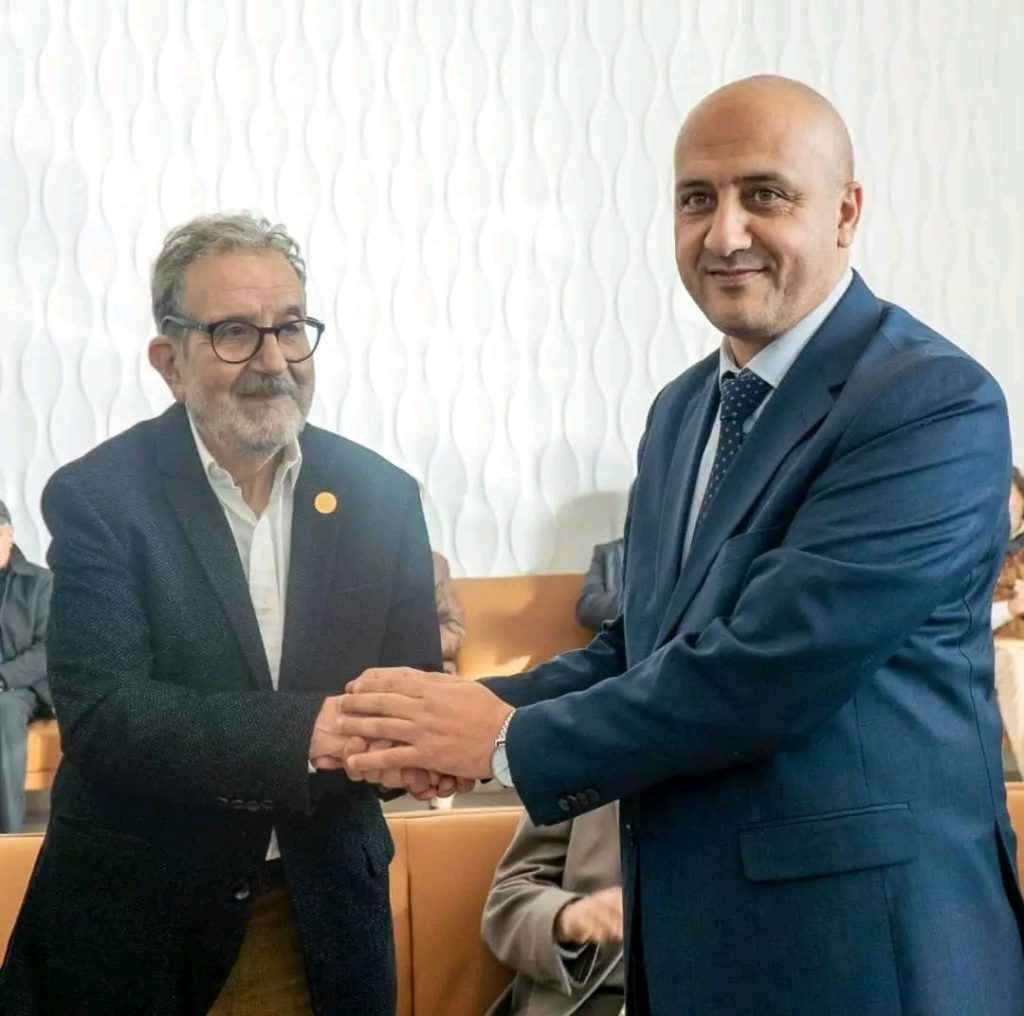 جامع الجزائر يتسلّم مخطوطات نادرة!