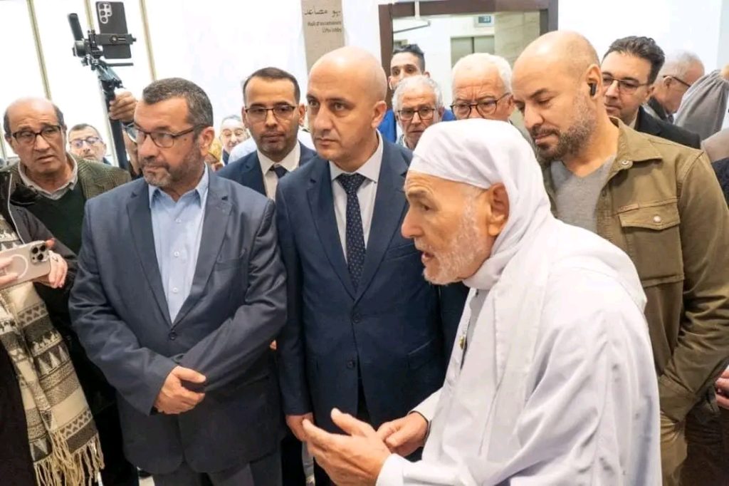 جامع الجزائر يتسلّم مخطوطات نادرة!