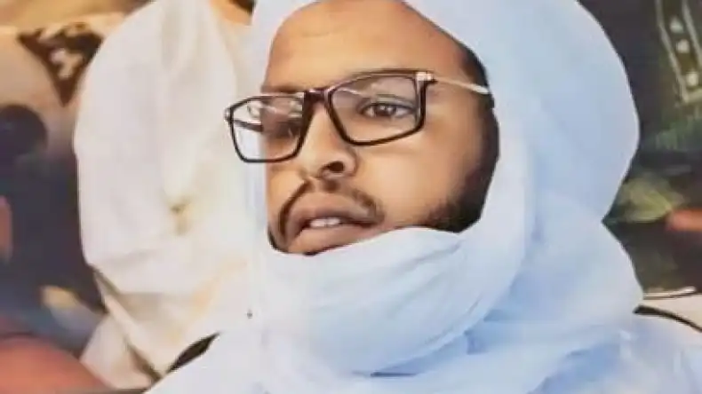 عمر مختار الأنصاري يرد على حملات التضليل والإساءة للجزائر ويشيد بدورها الريادي إقليميا