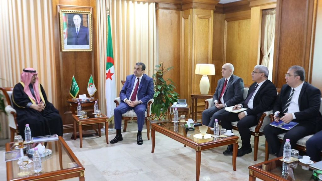 مجموعة أبونيان السعودية مهتمة بتعزيز حضورها الصناعي في الجزائر
