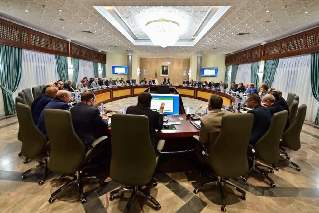 الوزير الأول الجزائري يُنصِّب المجلس الوطني للمكننة الفلاحية