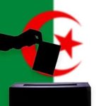 اقتراح إمكانية تقرير الرئيس الدعوة لتنظيم انتخابات محلية مسبقة في التعديل التقني للدستور الجزائري