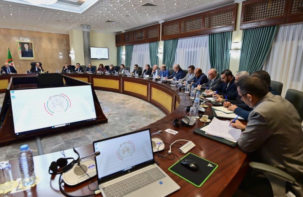 الوزير الأول الجزائري يُنصِّب المجلس الوطني للمكننة الفلاحية