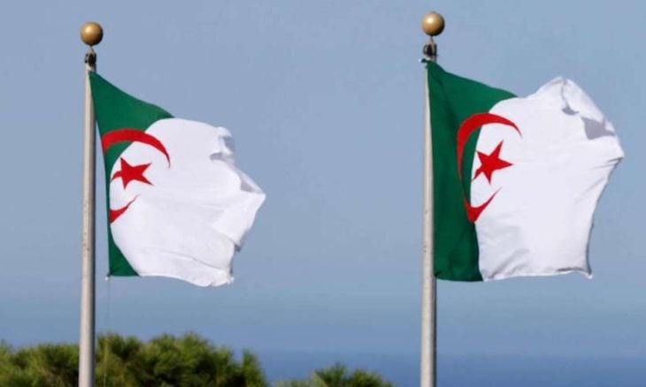 الأرندي: “وصف رمز من رموز الدولة الجزائرية بألفاظ سوقية يفضح أزمة معايير داخل إعلام فرنسي وقح فاقد لثوب الشرف”