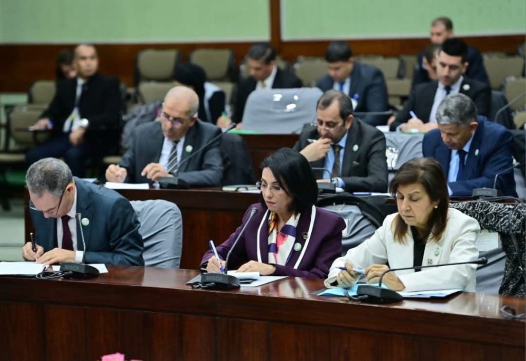 مدير ديوان الرئاسة الجزائرية يترأس ندوة لعرض ومناقشة مشروعي التعديل التقني للدستور