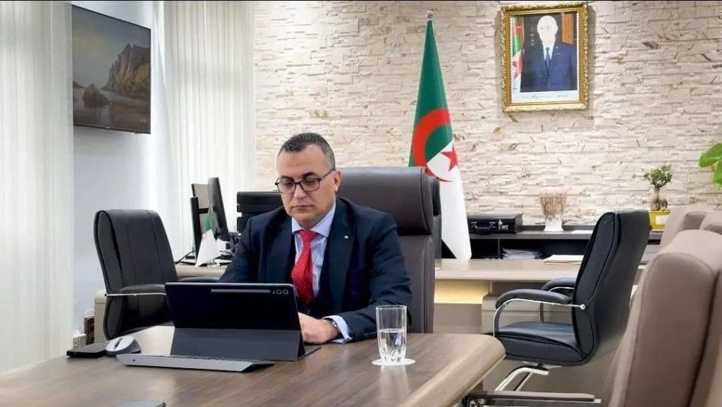 تعيين وزير البريد الجزائري عضوا بمجلس إفريقيا للذكاء الاصطناعي