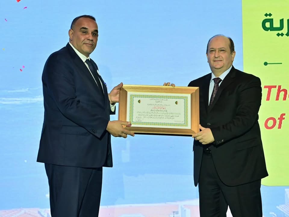 بالأسماء..هؤلاء هم الفائزون بجائزة رئيس الجمهورية لأحسن مُصدِّر لسنة 2025 في الجزائر