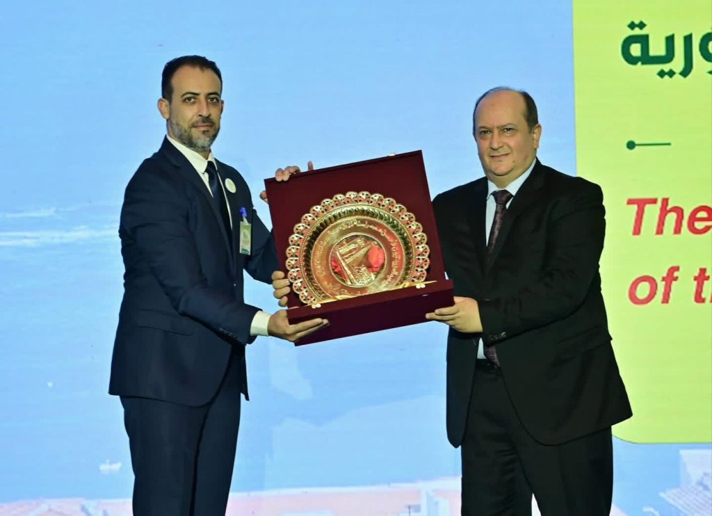 بالأسماء..هؤلاء هم الفائزون بجائزة رئيس الجمهورية لأحسن مُصدِّر لسنة 2025 في الجزائر