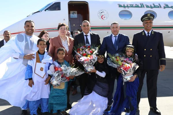 إنزال وزاري بتندوف الجزائرية .. خط السكة الحديدية لثالث أكبر منجم حديد في العالم يدخل حيز الخدمة