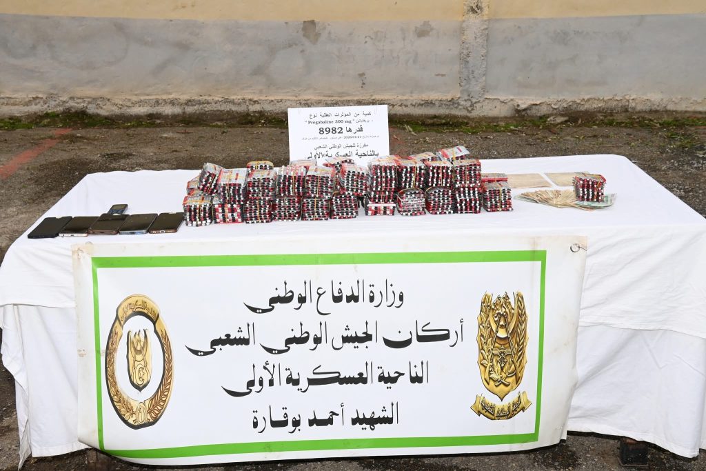 الجيش الجزائري يتصدى لمحاولة إدخال أزيد من قنطار كيف مغربي