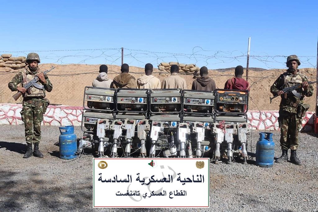 الجيش الجزائري يتصدى لمحاولة إدخال أزيد من قنطار كيف مغربي