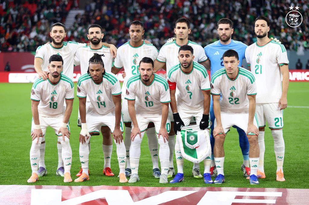 الخضر في مواجهة من العيار الثقيل ضد الفهود.. التوقيت، القنوات الناقلة والتشكيلة المتوقعة !