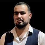 شاب جزائري يقتحم قائمة “فوربس” لابتكاراته الثورية في الطاقة والذكاء الاصطناعي