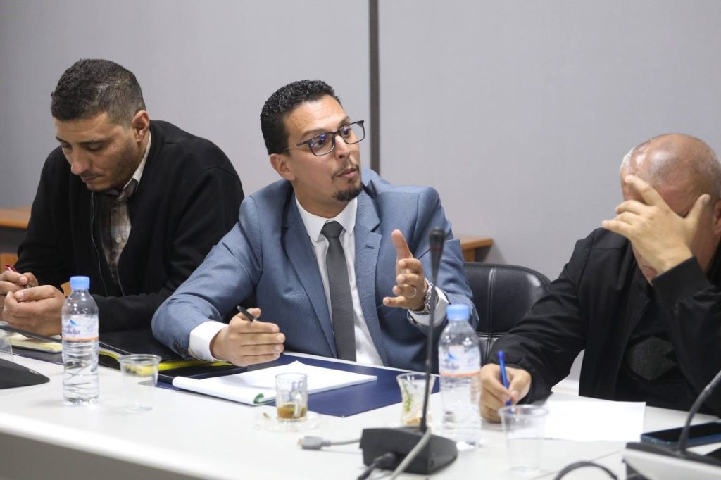 مشروع قانون المرور وتسعيرة النقل.. محور نقاش وزارة الداخلية مع ممثلي نقابات النقل