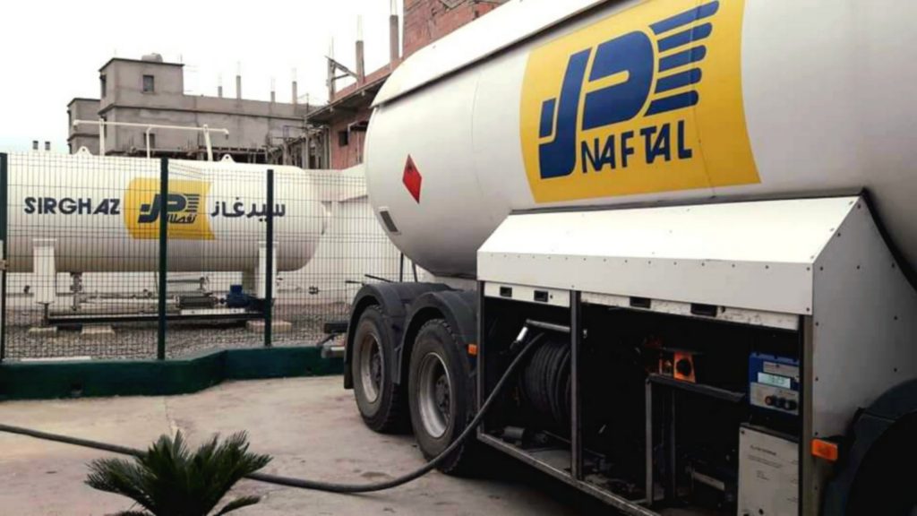 نفطال تنذر ناقلي الوقود.. إستئناف العمل أو فسخ العقود والمتابعة القضائية