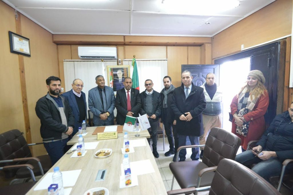 وفد برلماني يستمع إلى انشغالات المنظمة الوطنية للصحفيين الجزائريين