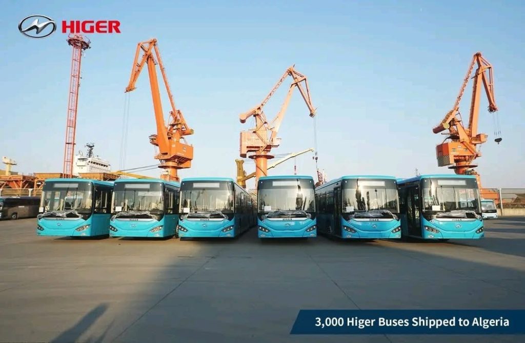 بقيمة 200 مليون دولار.. الجزائر تعقد أكبر صفقة استيراد حافلات مع العملاق الصيني “Higer”