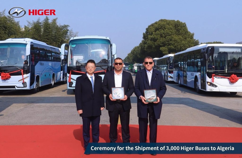 بقيمة 200 مليون دولار.. الجزائر تعقد أكبر صفقة استيراد حافلات مع العملاق الصيني “Higer”