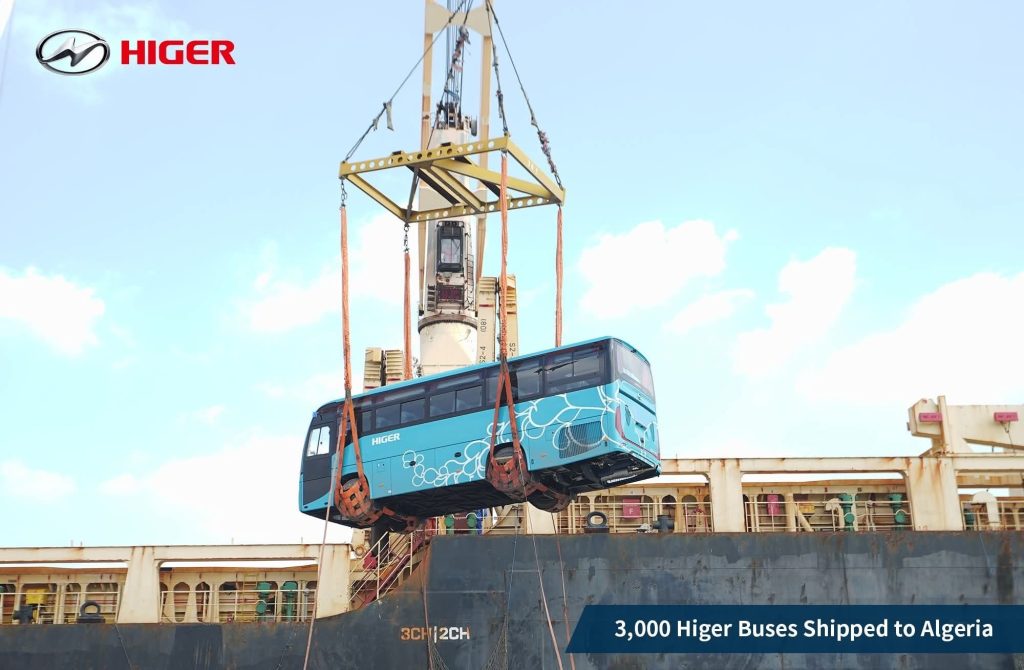 بقيمة 200 مليون دولار.. الجزائر تعقد أكبر صفقة استيراد حافلات مع العملاق الصيني “Higer”