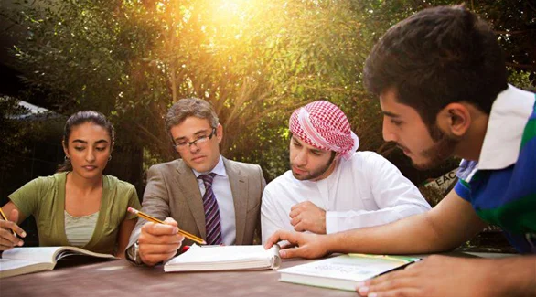 الإمارات تخفض منح طلابها بجامعات بريطانيا لمنع تأثرهم بـ”الأفكار الإسلامية”