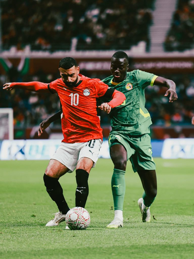 مباراة مصر والسنغال برعاية البطاقات الصفراء!