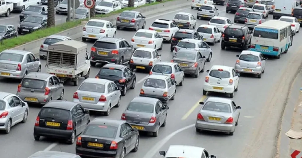 المصادقة على مشروع قانون المرور الجديد في الجزائر مع التحفظ على 11 مادة