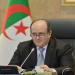 الوزير الأول الجزائري يجتمع بممثلي نقابة سائقي الأجرة