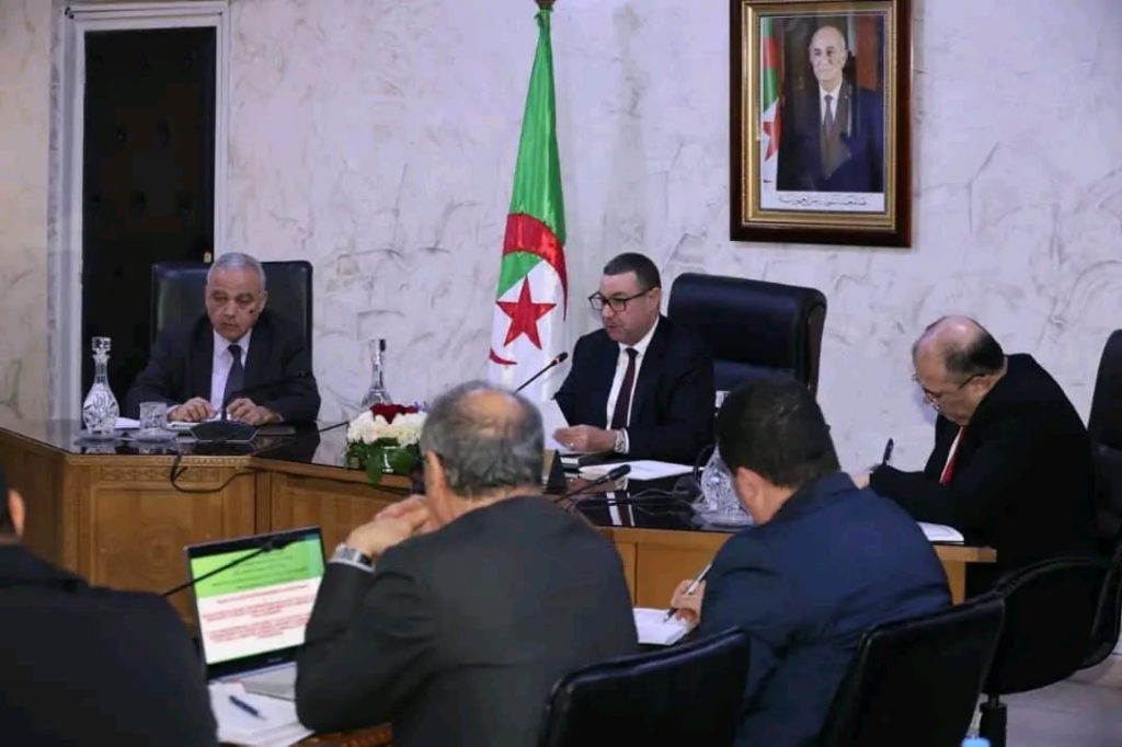 وزير الداخلية الجزائري يرسم خارطة طريق 2026 : تعليمات صارمة للولاة