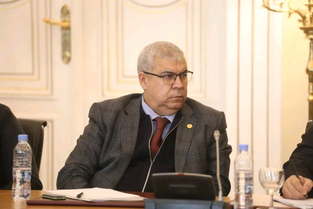 وزير الداخلية الجزائري يعرض مشروع قانون المرور على مجلس الأمة