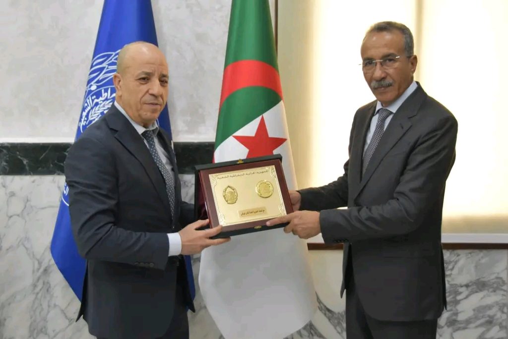 وفد شرطي موريتاني رفيع المستوى يحل بالجزائر