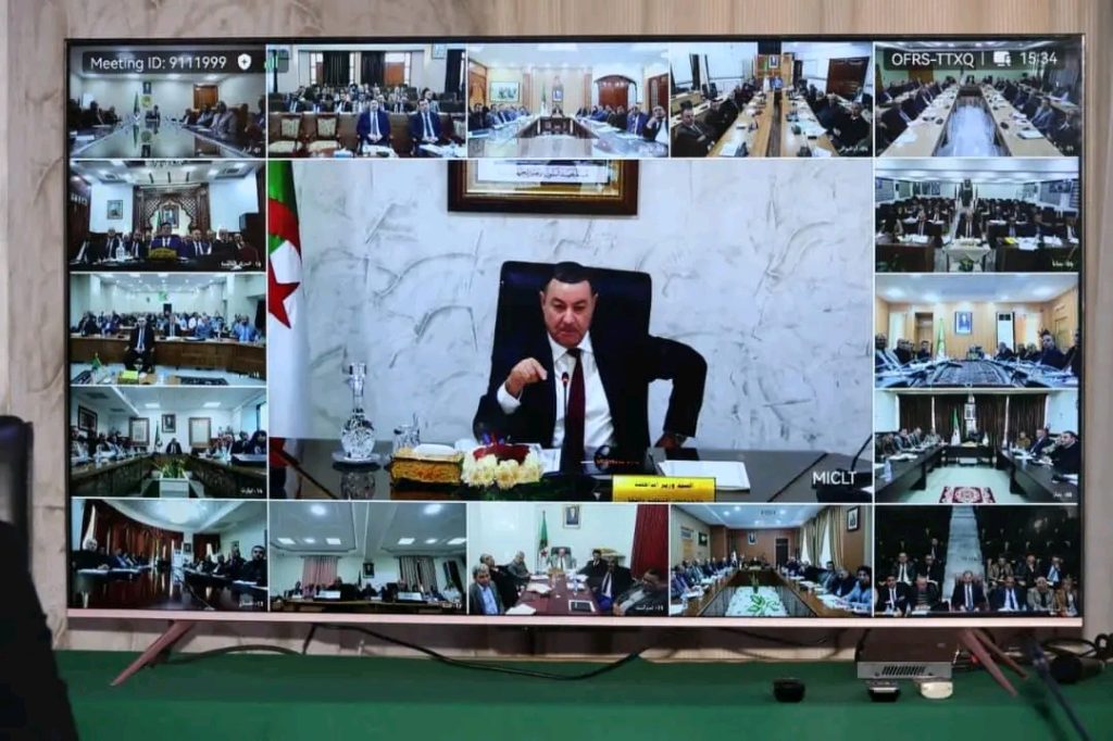 وزير الداخلية الجزائري يرسم خارطة طريق 2026 : تعليمات صارمة للولاة