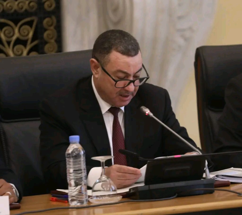 وزير الداخلية الجزائري يعرض مشروع قانون المرور على مجلس الأمة
