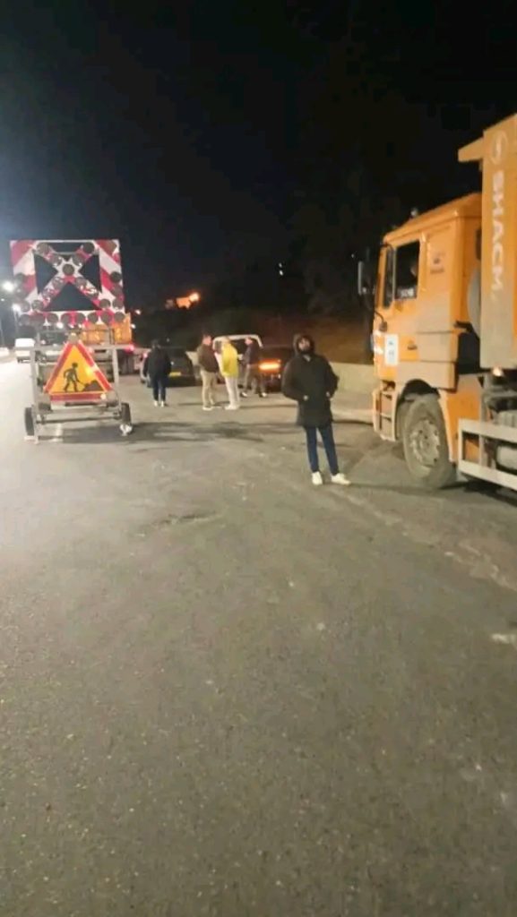 إطلاق عملية كبرى لصيانة شبكة الطرق والطرق السيارة بالجزائر