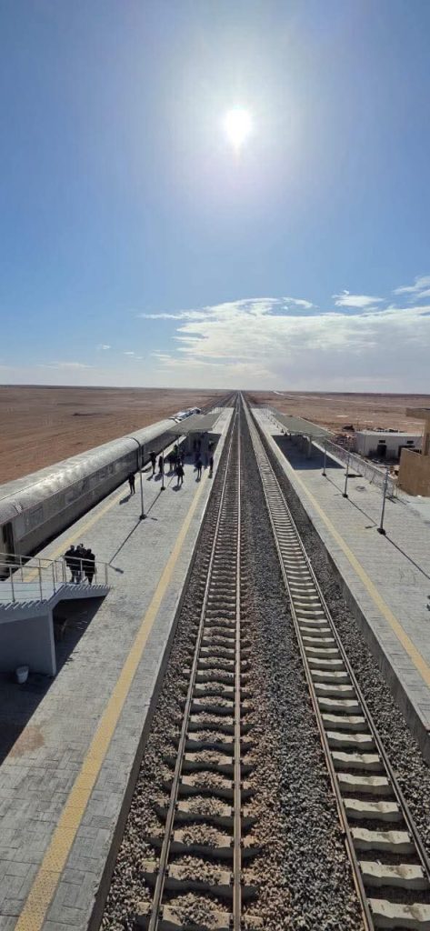 على مسافة 900 كلم.. انطلاق التجارب التقنية لقطار بشار_تندوف