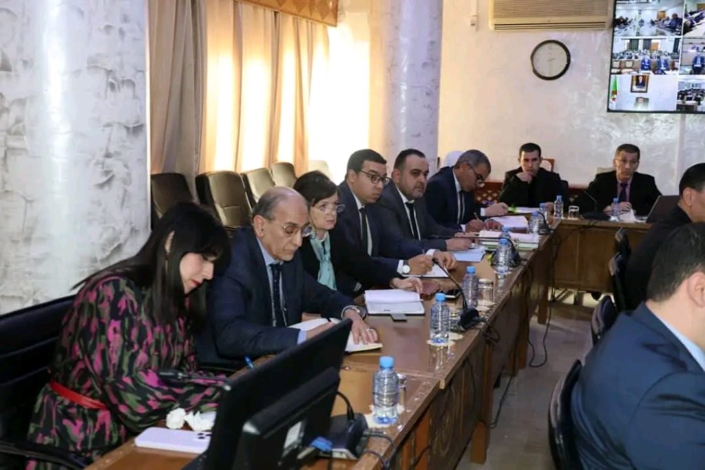 وزير الداخلية الجزائري يرسم خارطة طريق 2026 : تعليمات صارمة للولاة