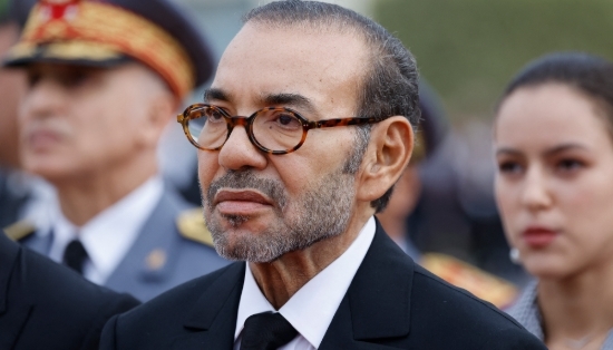 محمد السادس: مساهم سري “ومنسي “في مجموعة “Jeune Afrique”!