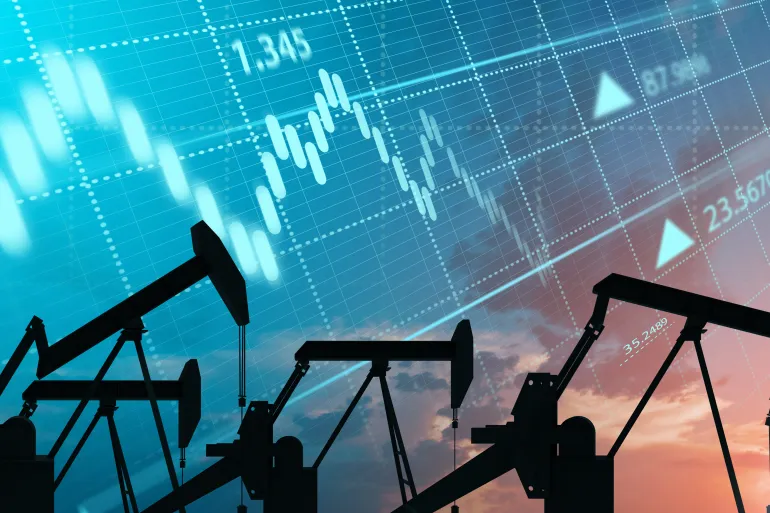 أزمة رسوم ترامب الجمركية تهوي بأسعار النفط نحو 1,5%